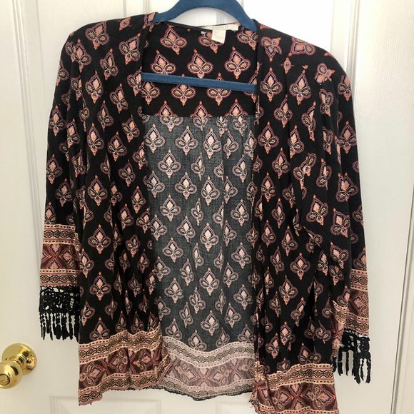 Bohemian looking cardigan - Picture 1 of 2